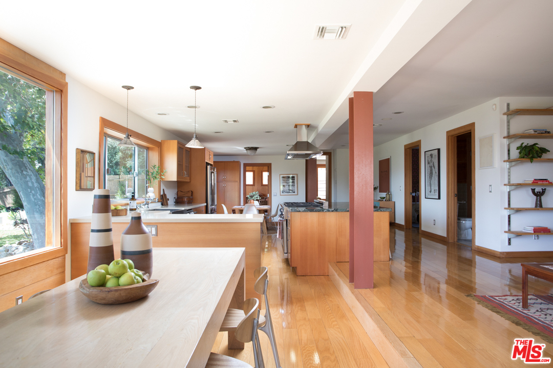 3637 Canyon Crest Road Altadena, CA 91001 - Photo 6 of 23 Gallery Image 6