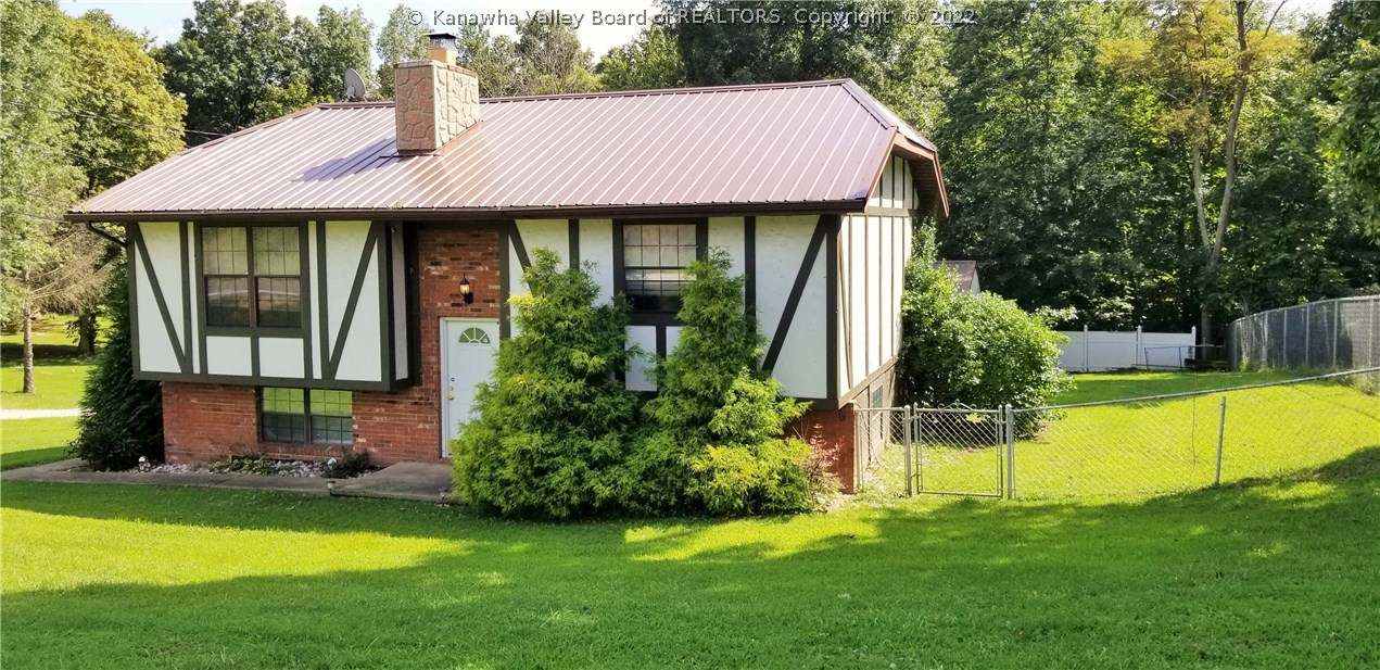 6418 Jericho Road Point Pleasant, WV 25550 - Photo 3 of 28 Gallery Image 3