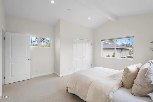 $2,495,000 | 2521 Pierpont Boulevard, Ventura, CA 93001