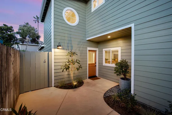 $2,495,000 | 2521 Pierpont Boulevard, Ventura, CA 93001
