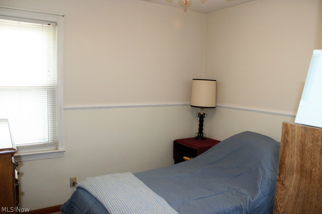 2413 Ralph Avenue Cleveland, OH 44109 - Photo 7 of 24 Gallery Image 7