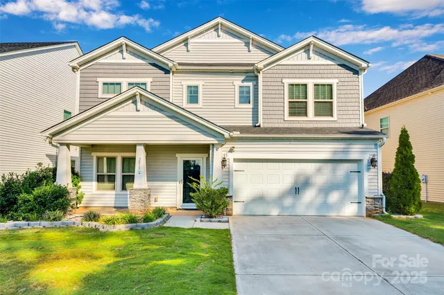 $669,999 | 2017 Saxon Pl Drive, Fort Mill, SC 29715