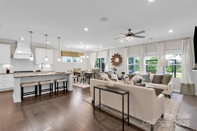 $669,999 | 2017 Saxon Pl Drive, Fort Mill, SC 29715