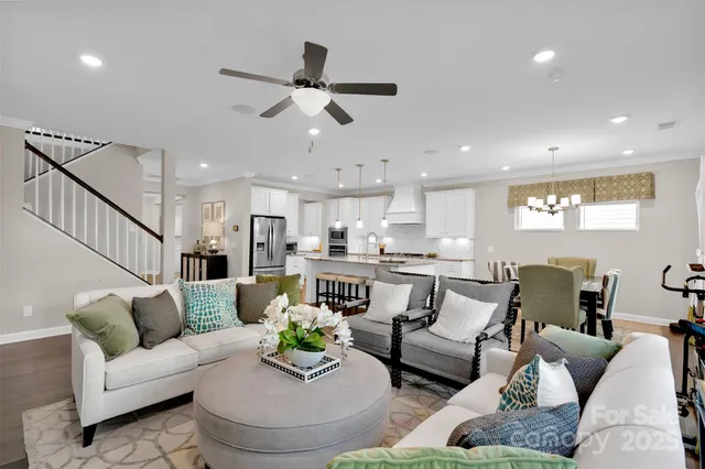 $669,999 | 2017 Saxon Pl Drive, Fort Mill, SC 29715
