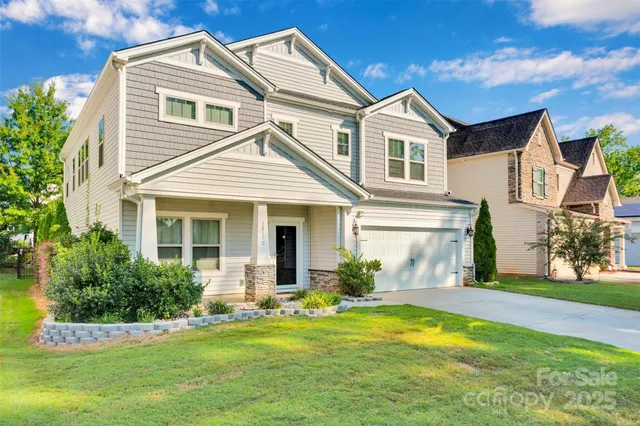 $669,999 | 2017 Saxon Pl Drive, Fort Mill, SC 29715