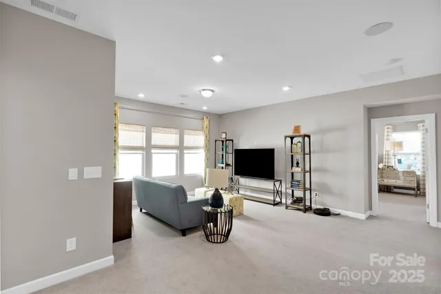 $669,999 | 2017 Saxon Pl Drive, Fort Mill, SC 29715