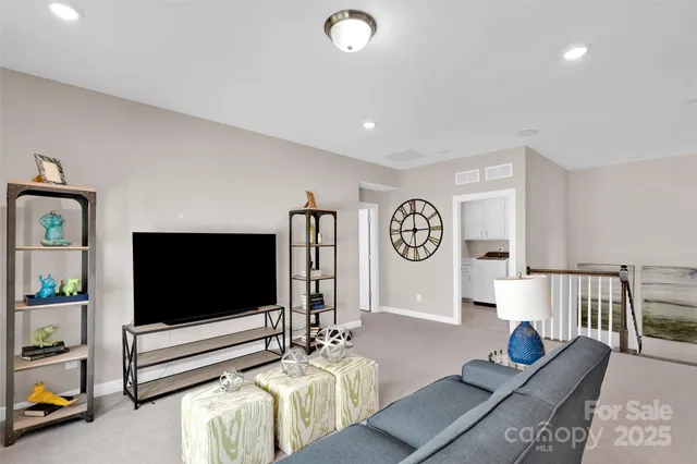 $669,999 | 2017 Saxon Pl Drive, Fort Mill, SC 29715