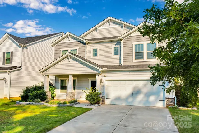 $669,999 | 2017 Saxon Pl Drive, Fort Mill, SC 29715