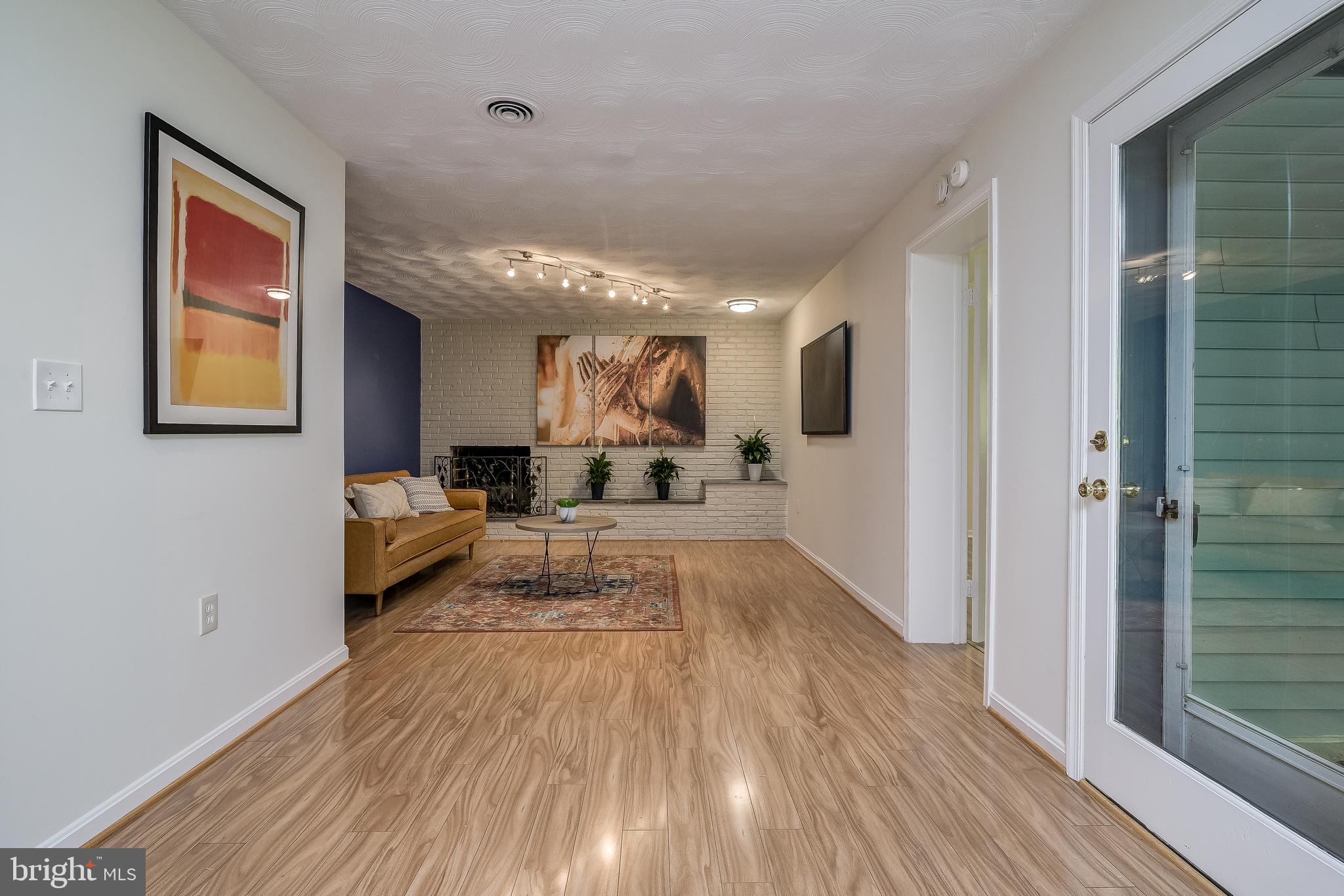 6522 East Halbert Road Bethesda, MD 20817 - Photo 34 of 63 Private entry with patio