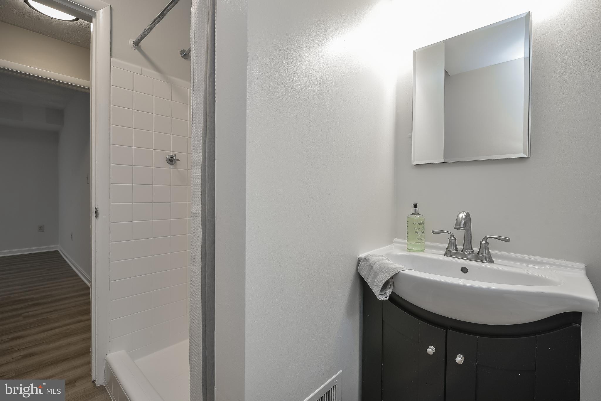 6522 East Halbert Road Bethesda, MD 20817 - Photo 39 of 63 Lower Level Full Bath