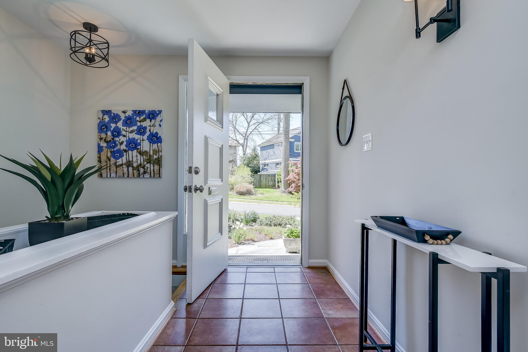 6522 East Halbert Road Bethesda, MD 20817 - Photo 5 of 63 Entry Foyer