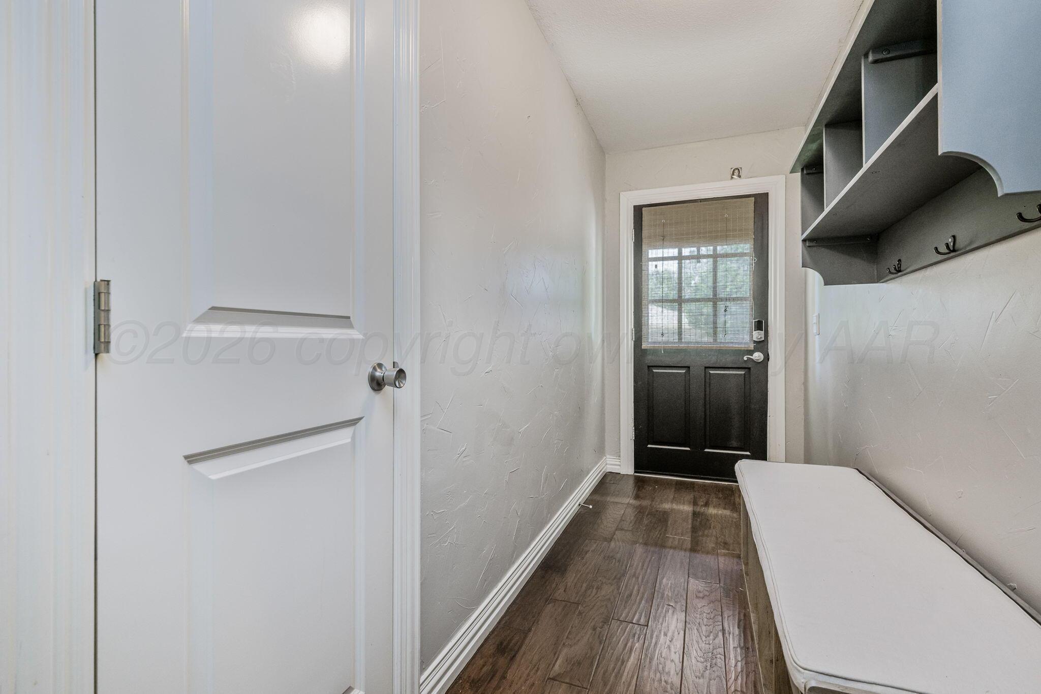 6527 Garwood Road Amarillo, TX 79109 - Photo 3 of 29 6527 Garwood Rd 08