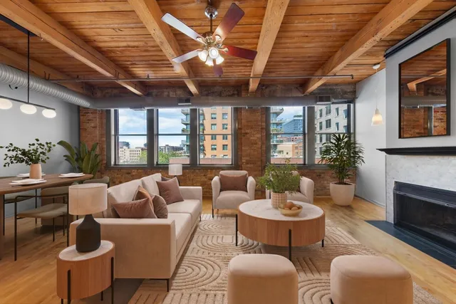 a view of livingroom with an empty space