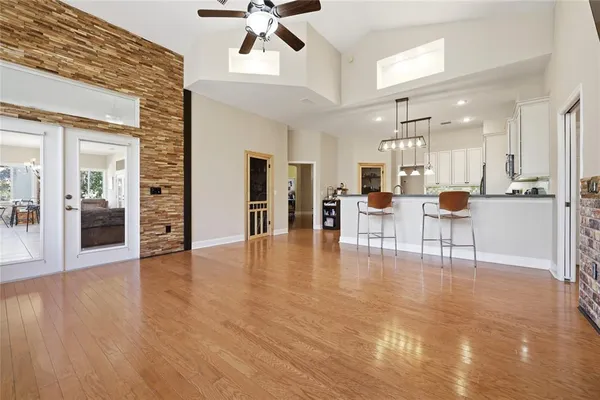 $950,000 | 10320 Southwest 17th Place, Gainesville, FL 32607