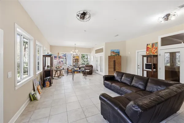 $950,000 | 10320 Southwest 17th Place, Gainesville, FL 32607