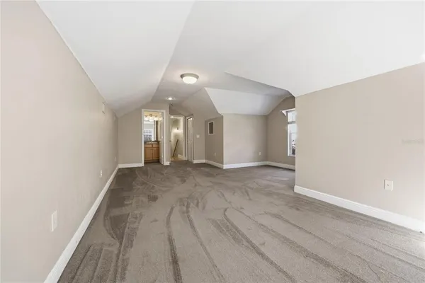 $950,000 | 10320 Southwest 17th Place, Gainesville, FL 32607