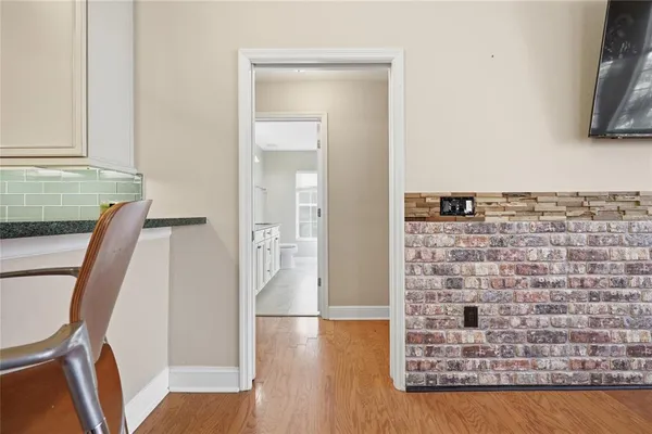 $950,000 | 10320 Southwest 17th Place, Gainesville, FL 32607