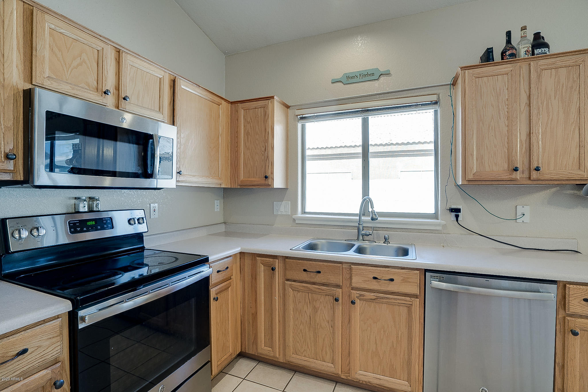 1894 East Appaloosa Road Gilbert, AZ 85296 - Photo 4 of 18 Appaloosa-16