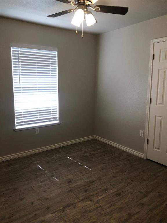 301 Thornton Street Merkel, TX 79536 - Photo 5 of 18