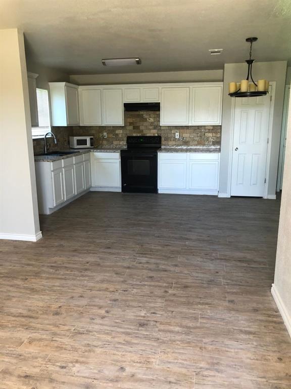 301 Thornton Street Merkel, TX 79536 - Photo 8 of 18