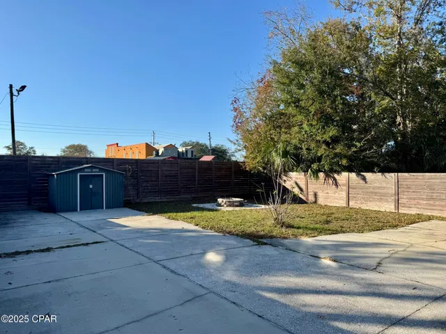 $2,300 | 1506 Pennsylvania Avenue, Lynn Haven, FL 32444