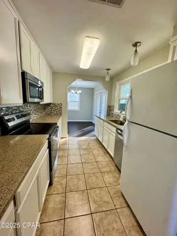 $2,300 | 1506 Pennsylvania Avenue, Lynn Haven, FL 32444