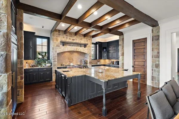 $1,359,000 | 109 Glenwood Bend, Madison, MS 39110