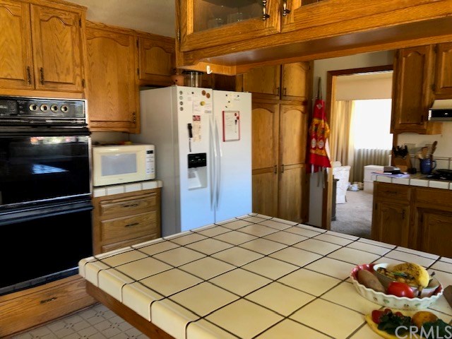 1768 Rambouillet Road Paso Robles, CA 93446 - Photo 15 of 23 Kitchen - formal dining room through the door.