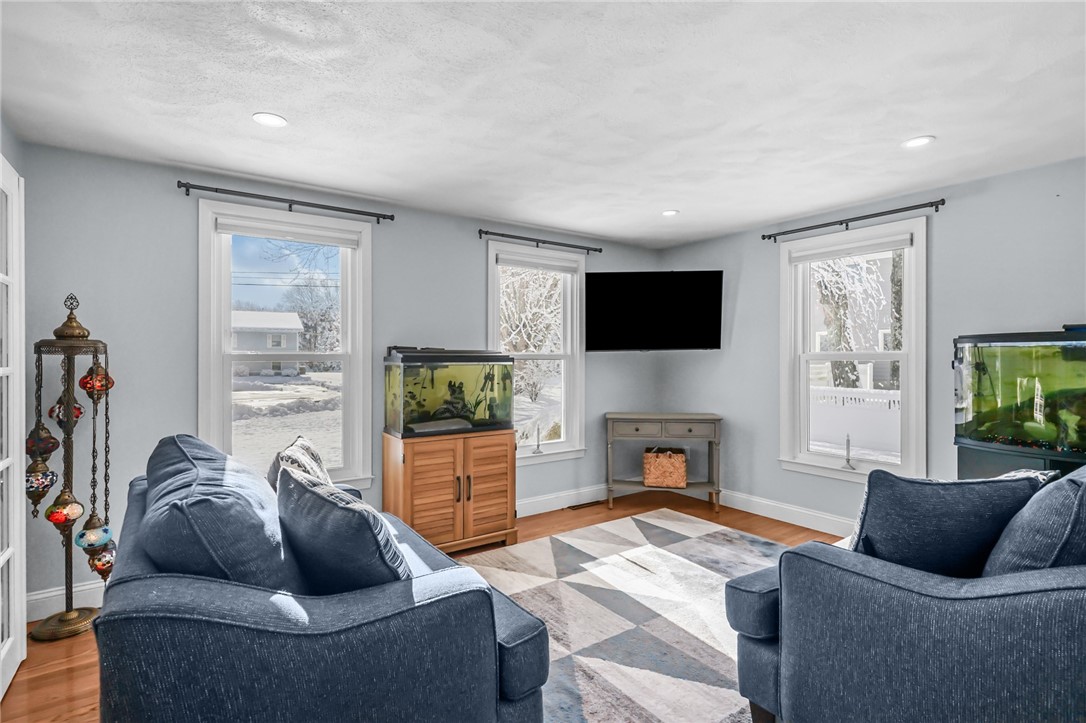 25 Janet Drive Cranston, RI 02921 - Photo 14 of 45