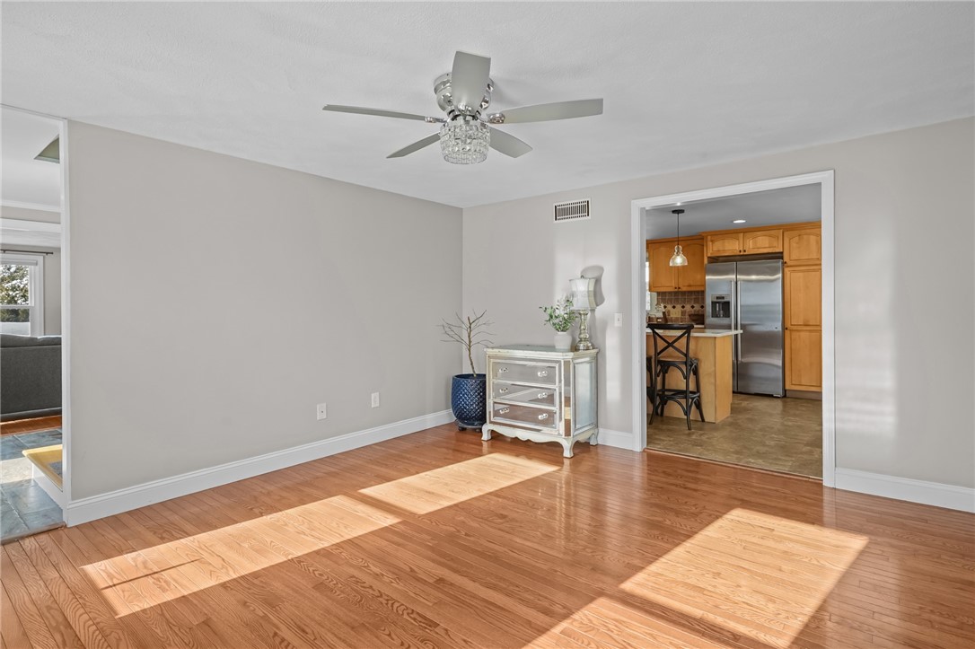 25 Janet Drive Cranston, RI 02921 - Photo 16 of 45