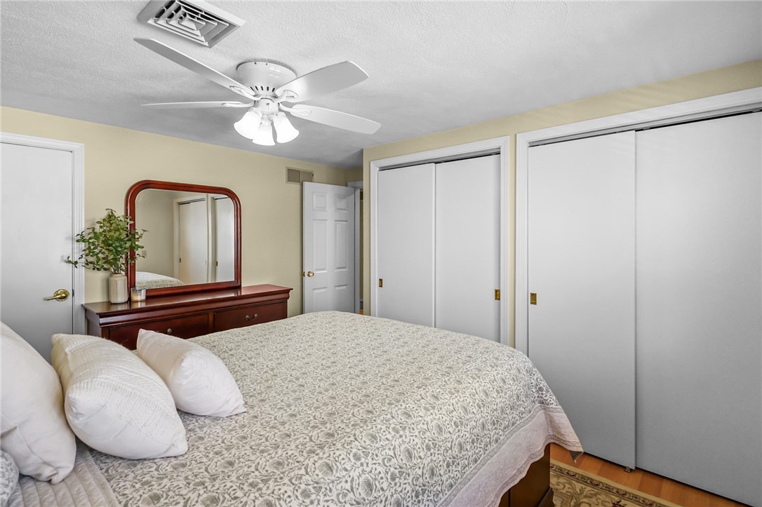 25 Janet Drive Cranston, RI 02921 - Photo 23 of 45