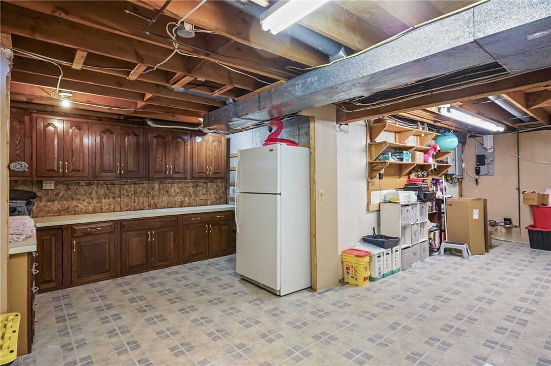 25 Janet Drive Cranston, RI 02921 - Photo 36 of 45