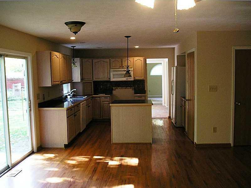 979 Willow Road Springfield, OH 45502 - Photo 3 of 10 Gallery Image 3