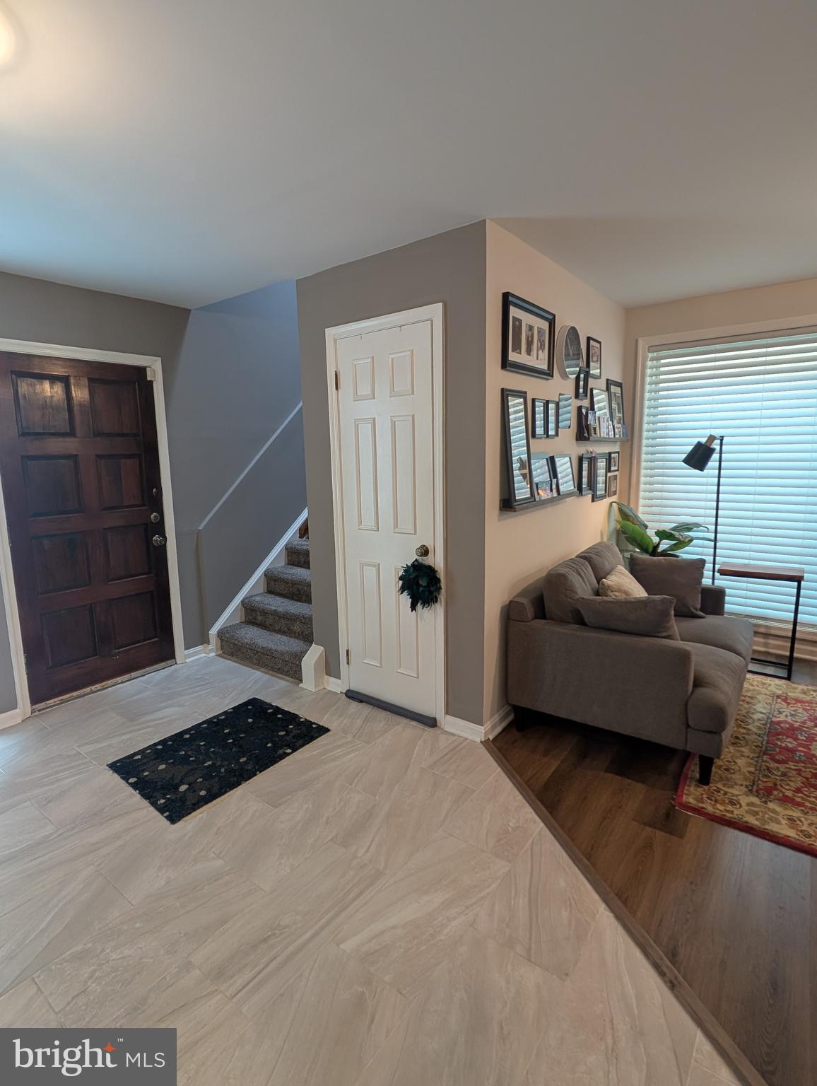 3002 Courtside Road Bowie, MD 20721 - Photo 17 of 48 a living room with furniture