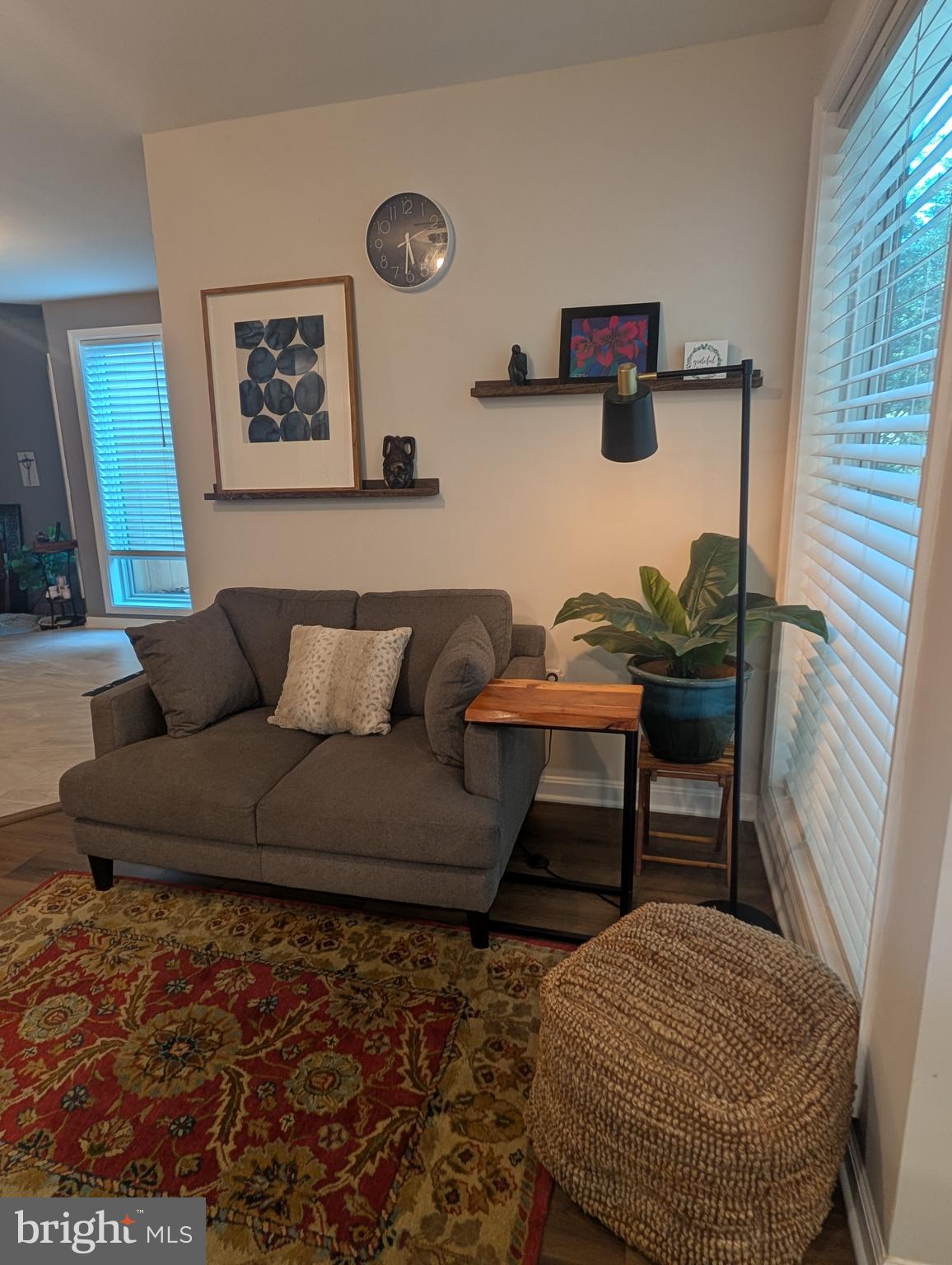 3002 Courtside Road Bowie, MD 20721 - Photo 23 of 48 a living room with furniture and a rug