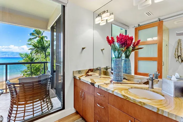 $2,295,000 | 4299 Lower Honoapiilani Road, Unit 324, Lahaina, HI 96761