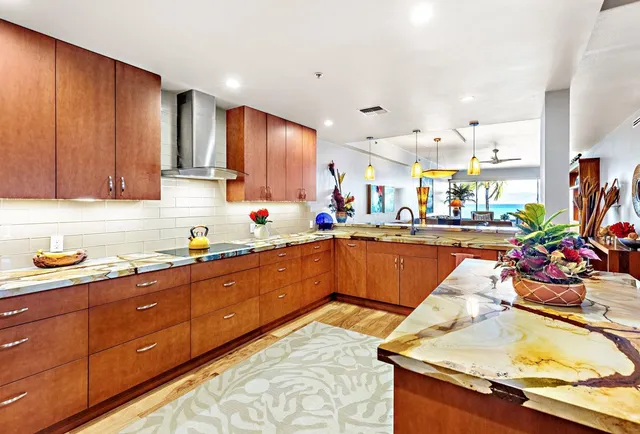 $2,295,000 | 4299 Lower Honoapiilani Road, Unit 324, Lahaina, HI 96761