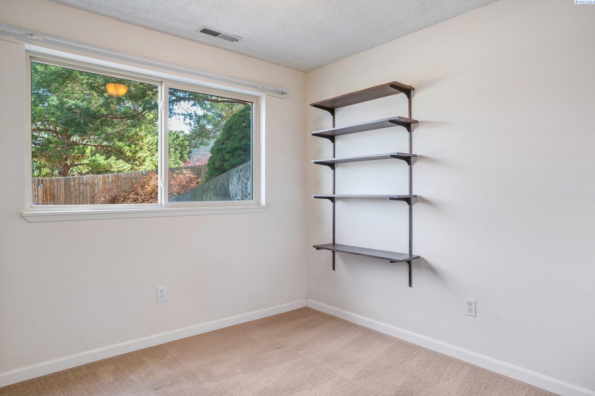101306 East Vaca Road Kennewick, WA 99338 - Photo 38 of 45 Gallery Image 38