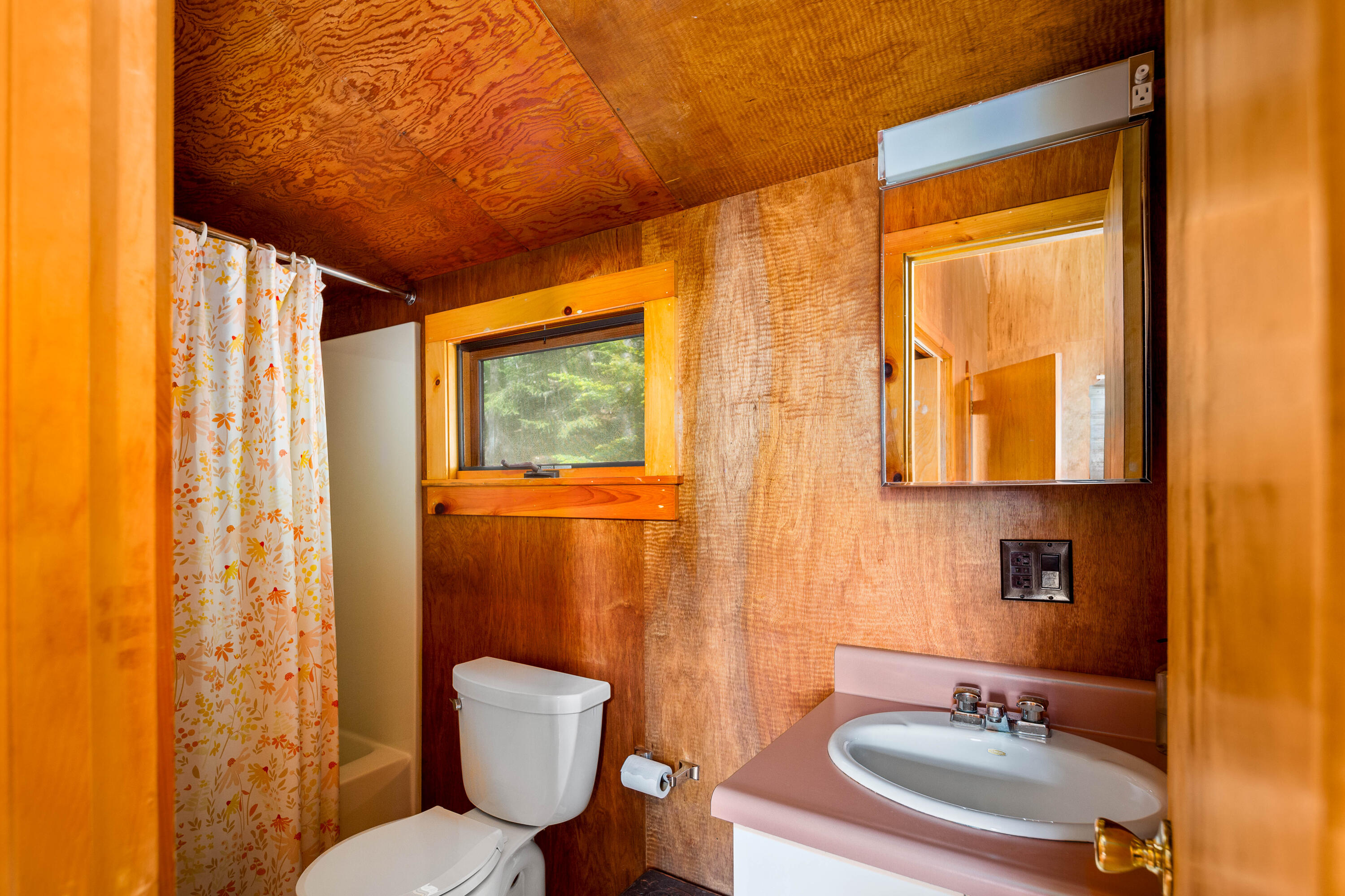16 Modin Lane Penobscot, ME 04476 - Photo 40 of 47 16Modin_84_SS_Cottage_mls