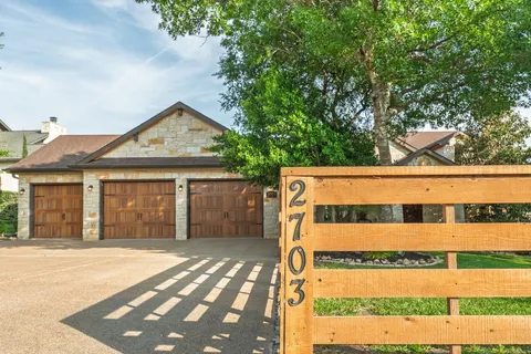 $949,000 | 2703 Pyramid Drive, Austin, TX 78734