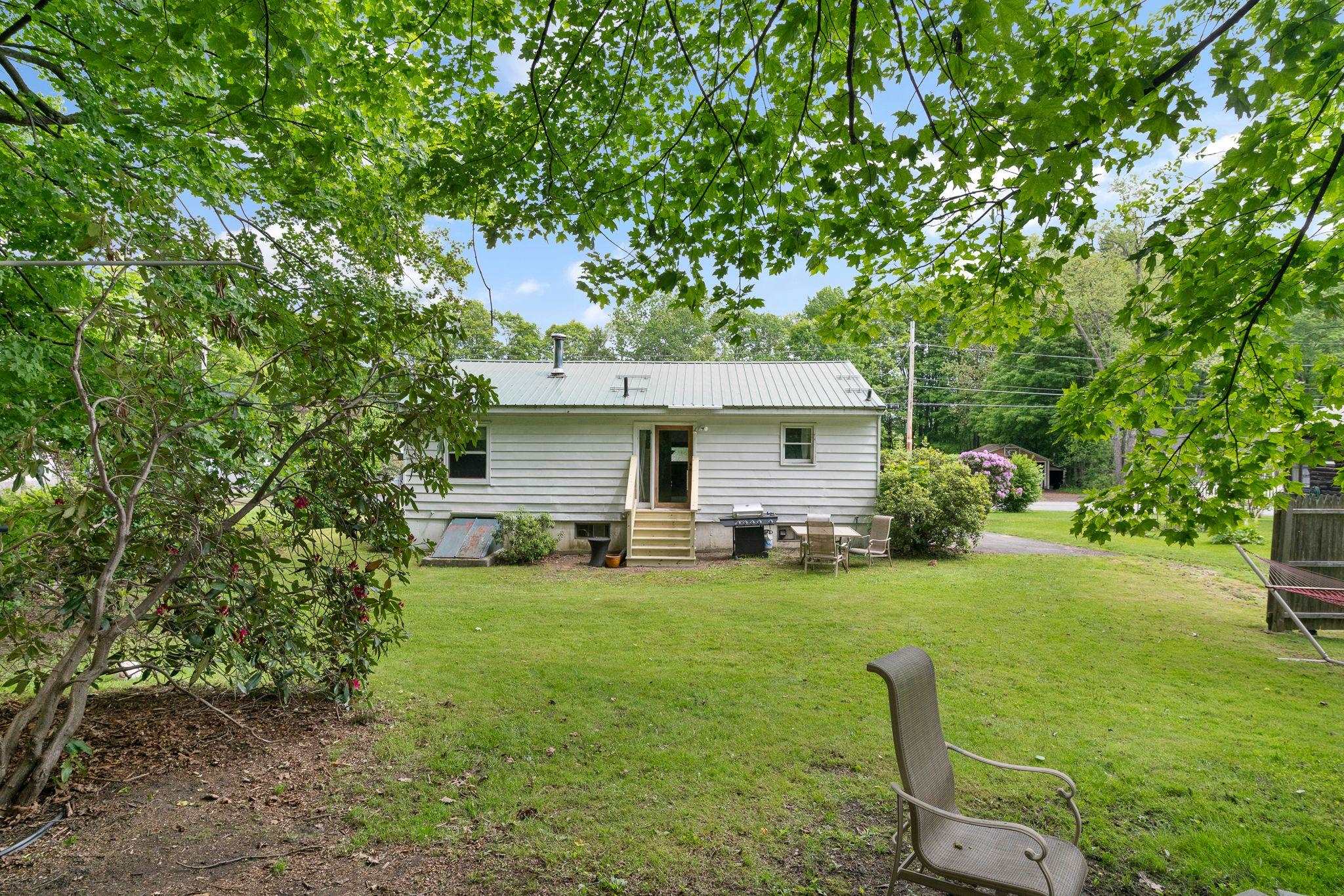 164 Chestnut Street Brattleboro, VT 05301 - Photo 16 of 18