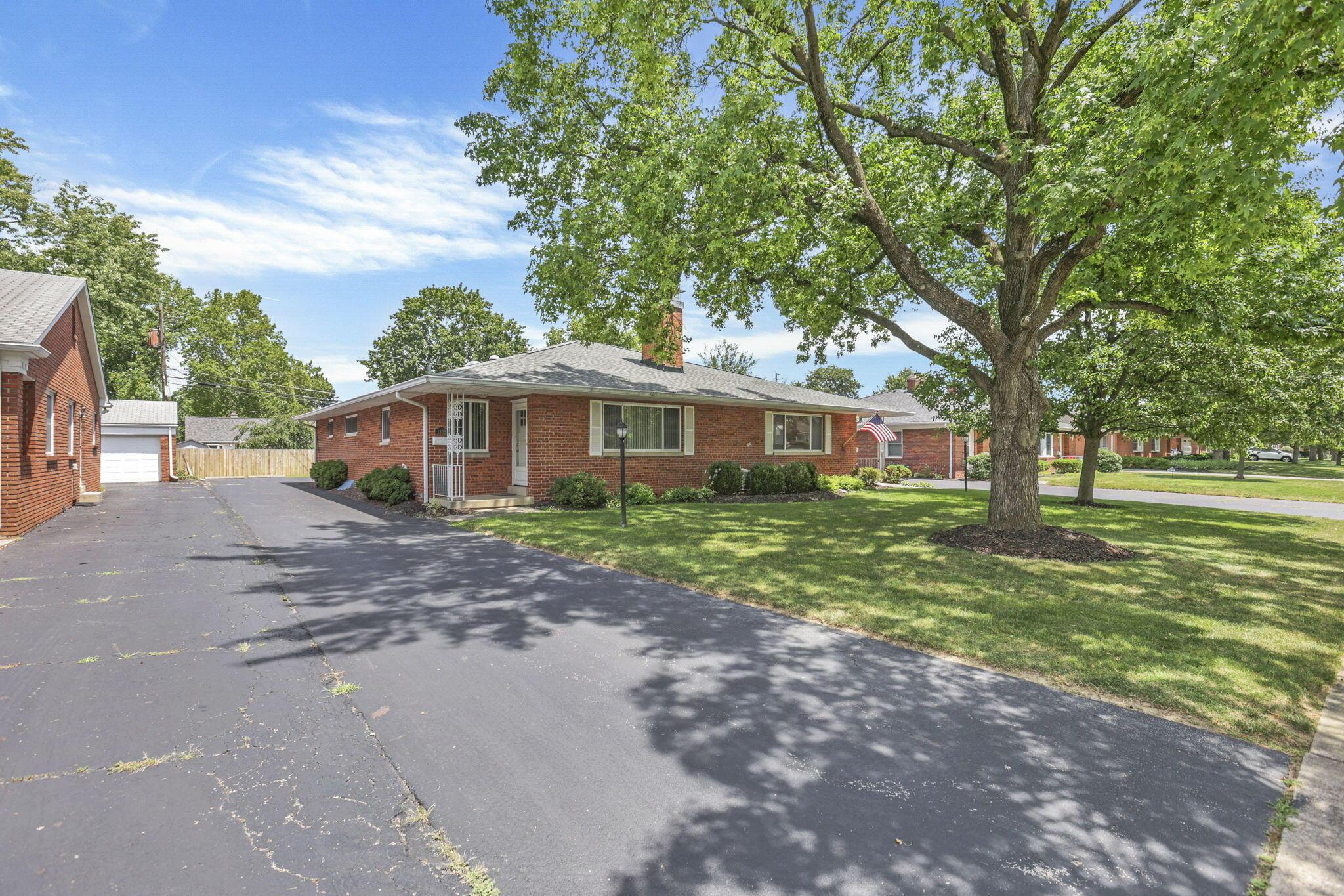 1830 Ardleigh Road Columbus, OH 43221 - Photo 3 of 68 3-web-or-mls-SMEP3615