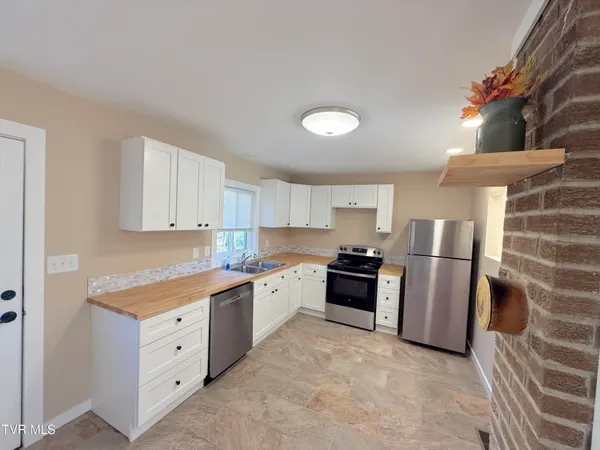 $1,450 | 542 Jersey Street, Kingsport, TN 37660