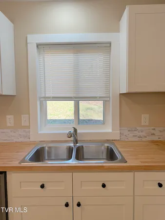 $1,450 | 542 Jersey Street, Kingsport, TN 37660