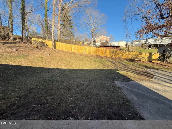 $1,450 | 542 Jersey Street, Kingsport, TN 37660