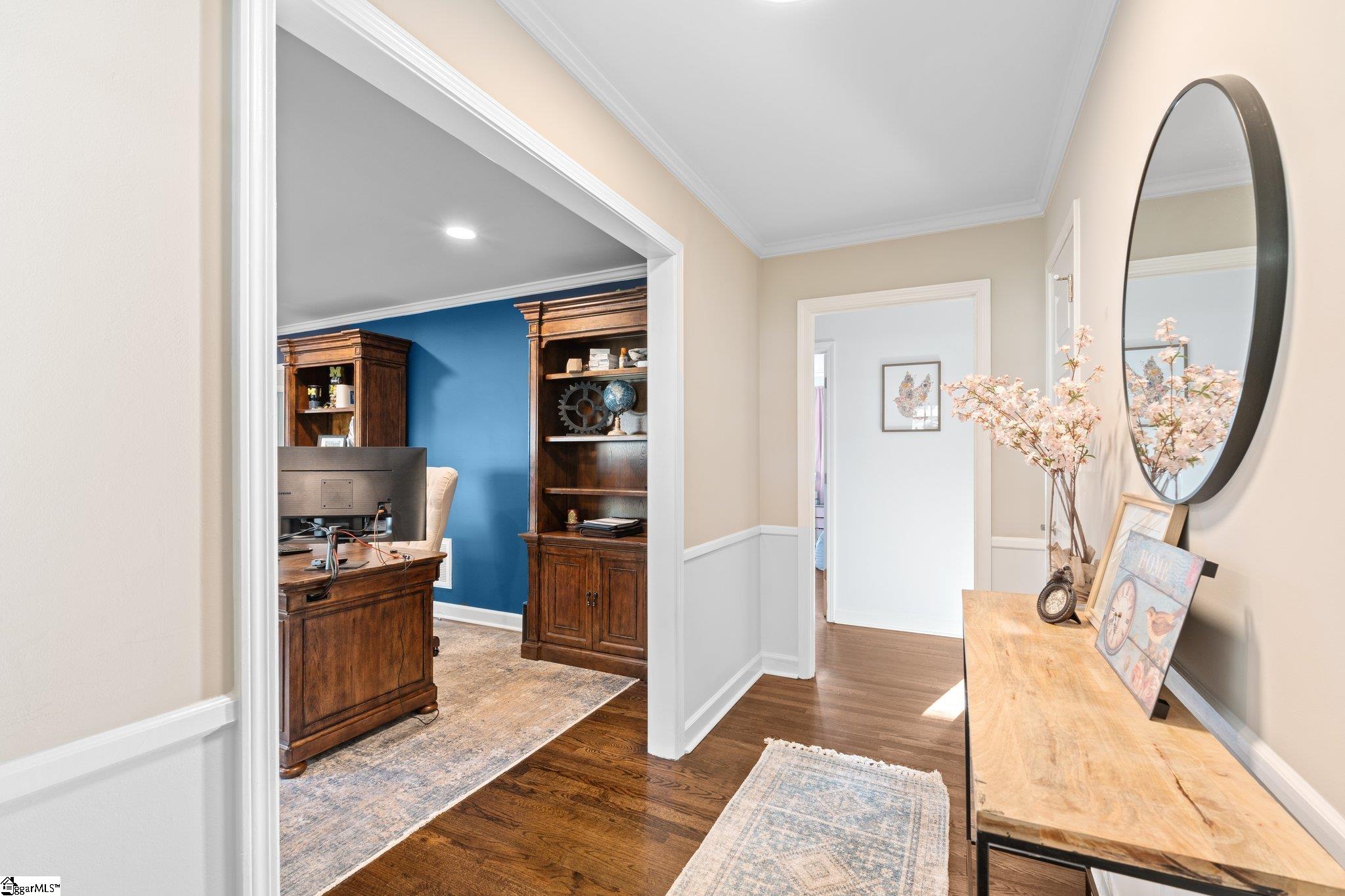 307 Howell Road Greenville, SC 29615 - Photo 4 of 36 Gallery Image 4