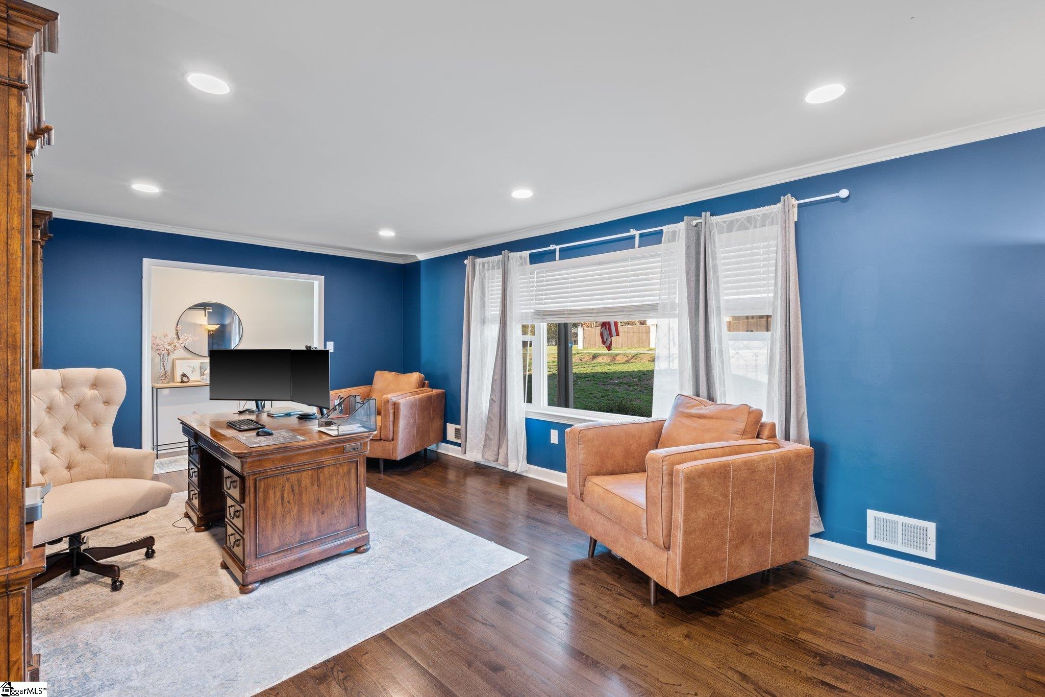307 Howell Road Greenville, SC 29615 - Photo 8 of 36 Gallery Image 8
