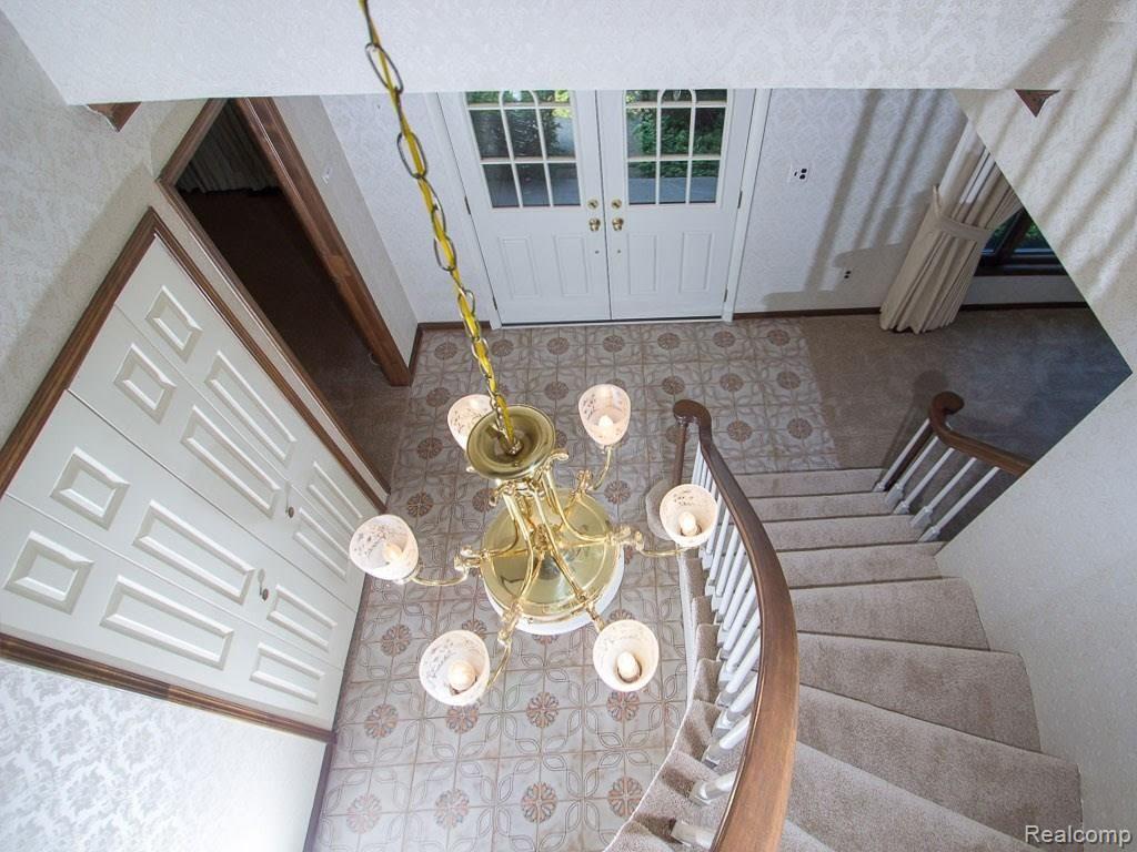 640 Rolling Green Circle North Rochester Hills, MI 48309 - Photo 6 of 26