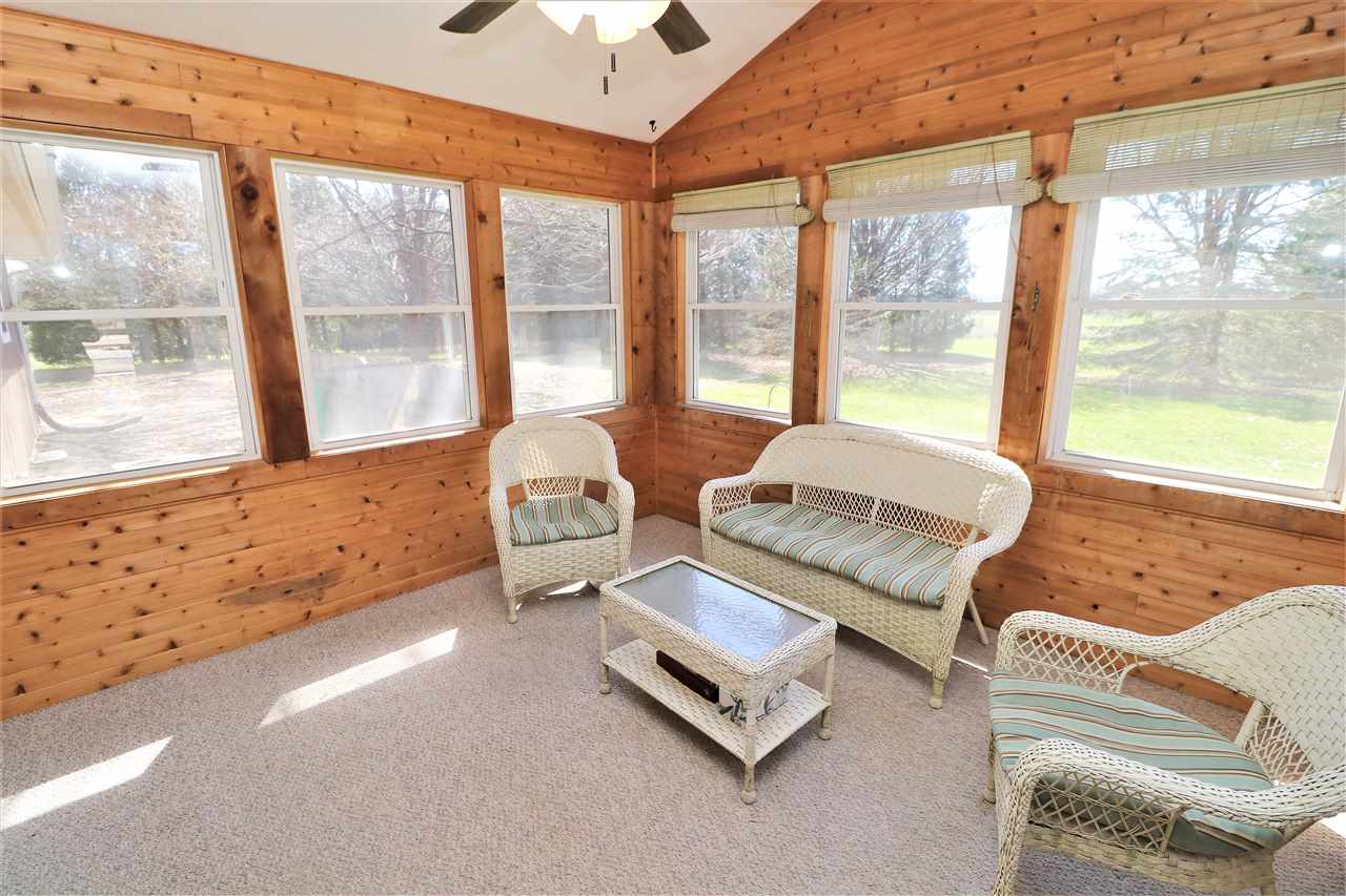 16214 Anderson Road Davis, IL 61019 - Photo 11 of 27 a living room with hard wood floor