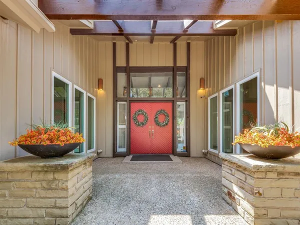 $750,000 | 108 Wellesley Drive, Irving, TX 75062